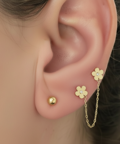 Aretes de flores - sin pelusa en lóbulo
